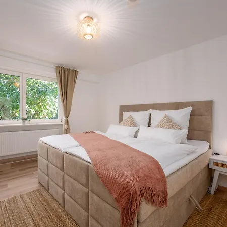 Apartment Entspannung Im Boho-flair: Sauna & Whirlpool *