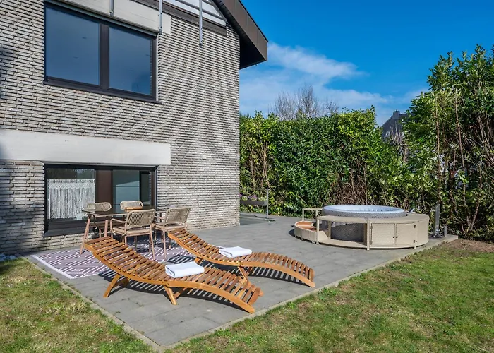 Entspannung Im Boho-flair: Sauna & Whirlpool